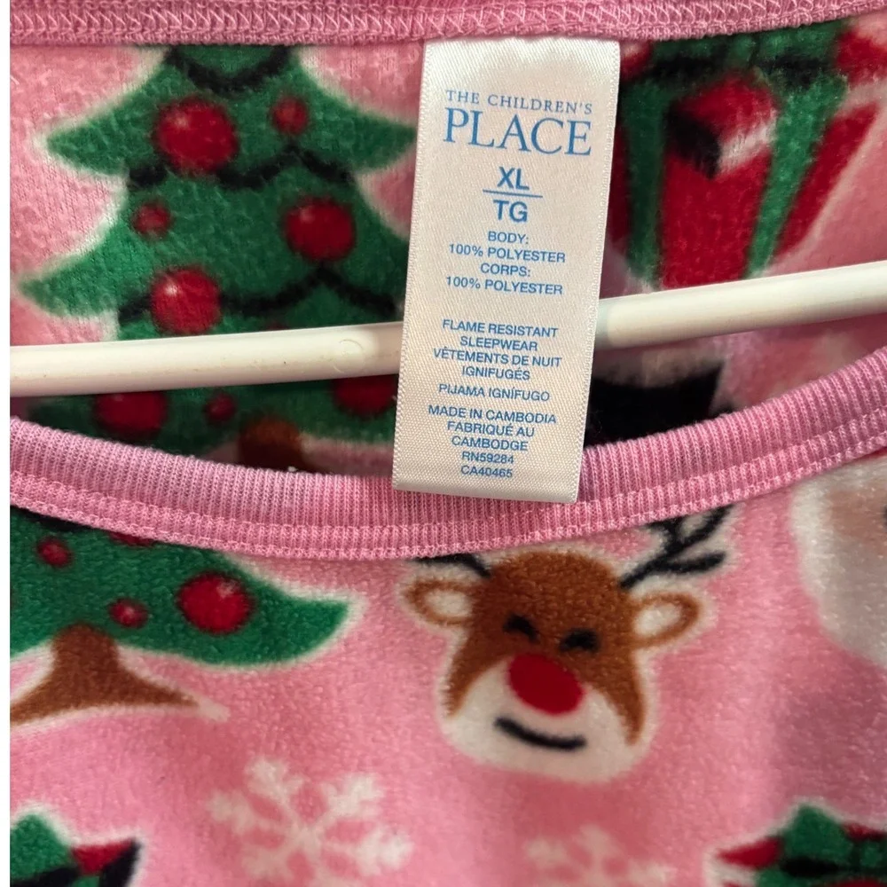 The Childrens Place Girls XL‎ Pink Christmas Pajama Top Long Sleeve preowned EUC